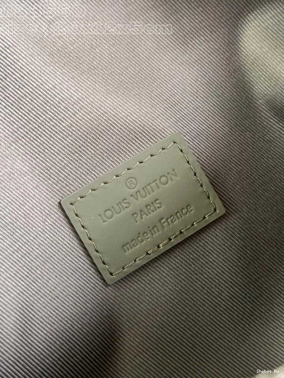 Wearable Pilot LOUIS VUITTON Wallet-20*12*5.5CM 0821